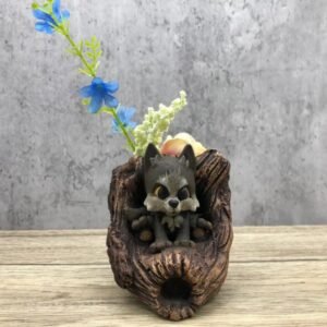 Wolf Planter Sculpture for Flowers, Cactus and Succulent Plants, Indoor or Outdoor Home Decor, Modern Flower Pot, Animal Planter