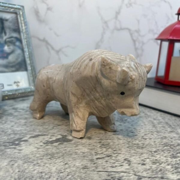 Búfalo sculpture, Stone Búfalo , Marble Animal, Natural Genuine Rock And Hand Carved. Home Decor