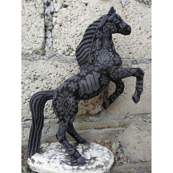 Horse statue Huichol Sculpture Of Mexican Folk Art, Horse sculpture Wixarika As A Mexican Art , Made Of Resin And Beads