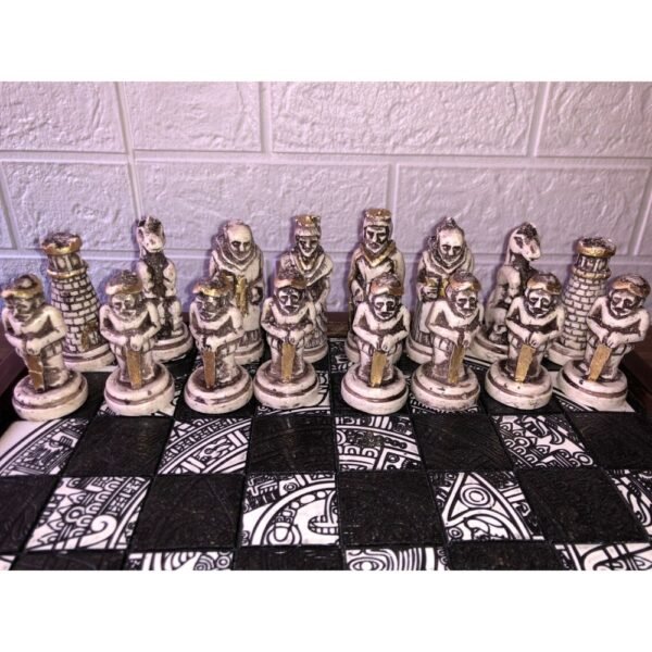 Chess set, Resin Chess set in black and white, Mexican chess, Chess set handmade, Soviet chess set, Wooden chess