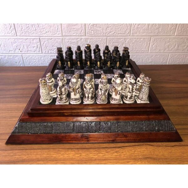 Chess set, Resin Chess set in black and white, Mexican chess, Chess set handmade, Soviet chess set, Wooden chess