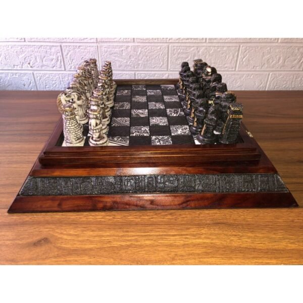 Chess set, Resin Chess set in black and white, Mexican chess, Chess set handmade, Soviet chess set, Wooden chess