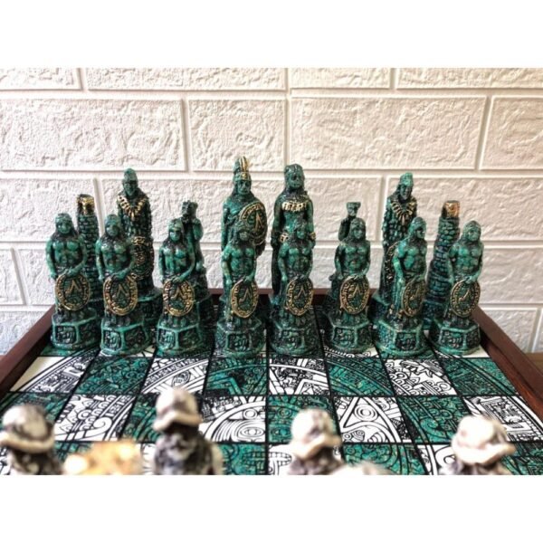 Chess set, Resin Chess set in green and white, Mexican chess, Chess set handmade, Soviet chess set, Wooden chess