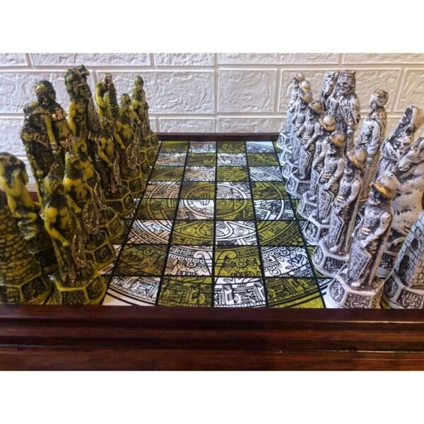 Chess set, Resin Chess set in yellow and white, Mexican chess, Chess set handmade, Soviet chess set, Wooden chess