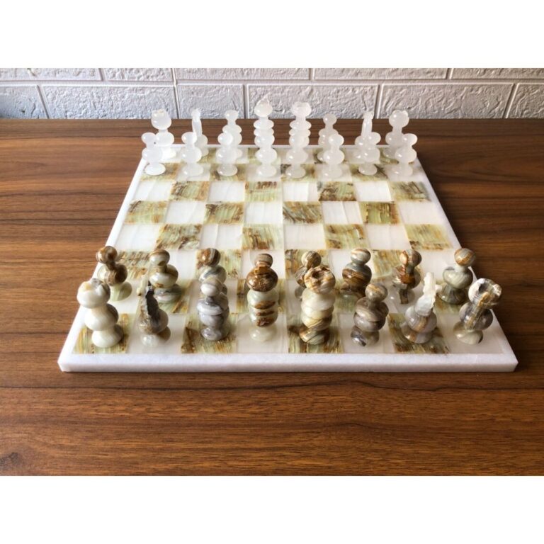 Medium Onyx Chess Set main image 1