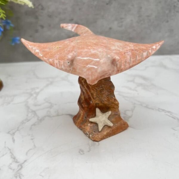 Stingray sculpture, Stone stingray, Marble Animal, Natural Genuine Rock And Hand Carved. Home Decor