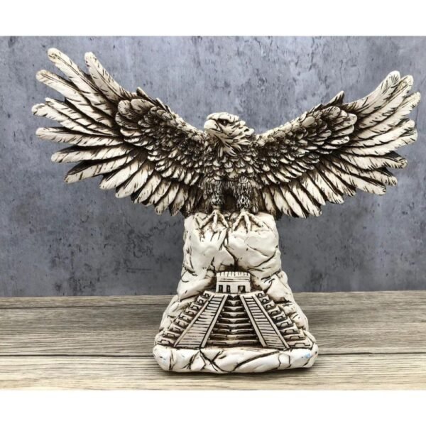 Grey eagle statue, Eagle figurine, Flying eagle, Eagle decoration, Chichen Itzá pyramid Sculpture made of resin