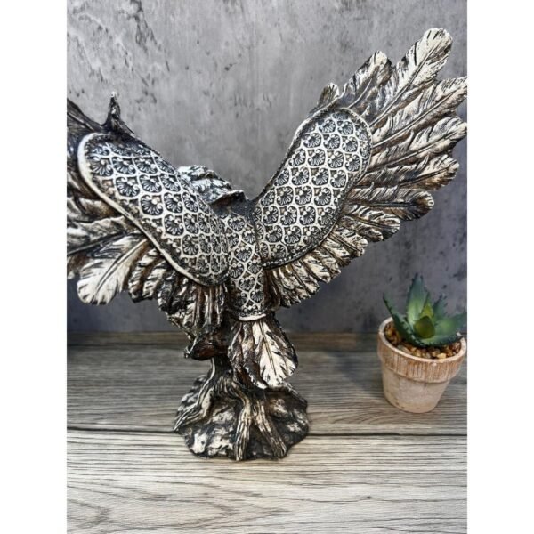 Grey eagle statue, Eagle figurine, Flying eagle, Eagle decoration, Sculpture made of resin