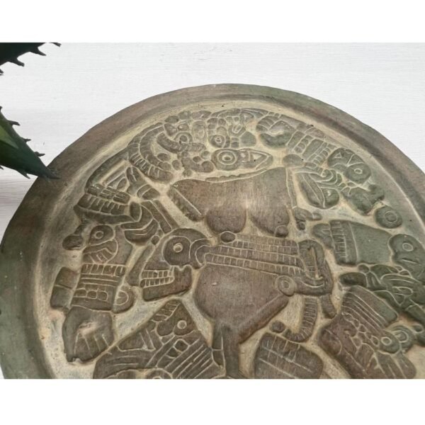 Disc Coyolxauhqui, Warrior Of The Moon Handcraft Mexican Culture Home Decor Prehispanic Vintage Rustic Clay Antique Ancrestral Figurine