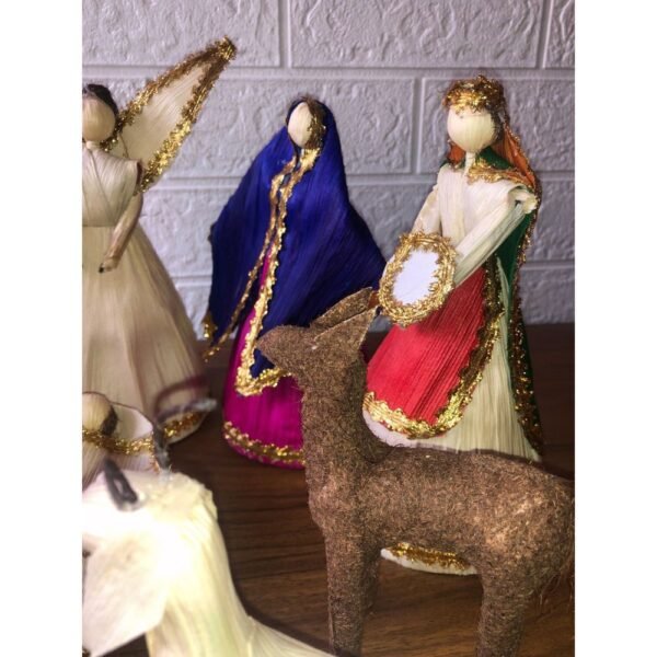 Hummel nativity, Mexican christmas, Mexican ornaments, Nativity figures, Hummel nativity set, Christmas manger, Mexican nativity