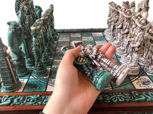 Chess set 16.53” x 16.53”, Resin Chess set in green and white, Mexican chess, Chess set handmade, Soviet chess set, Wooden chess - Image 6