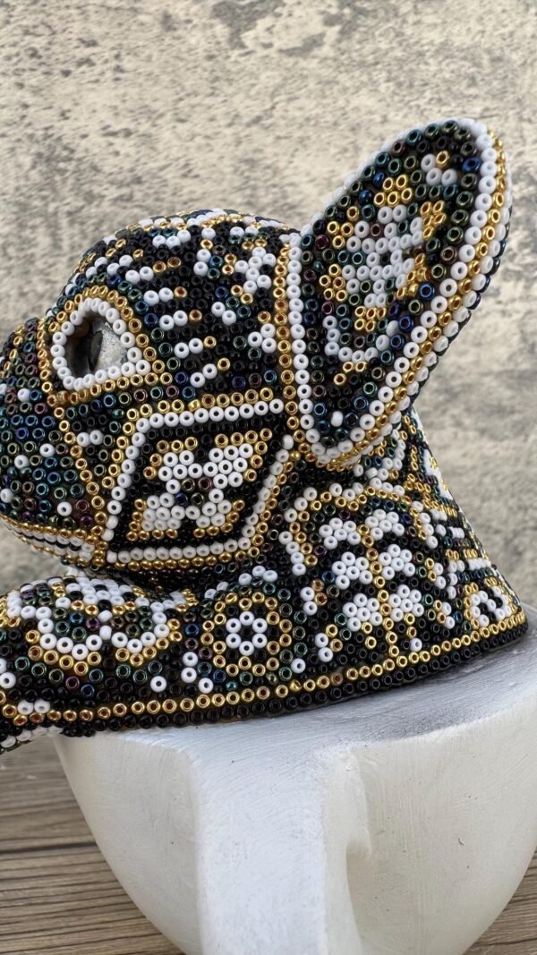 Dog Bulldog Statue Huichol Sculpture Of Mexican Folk Art, Pet Wixarika As A Mexican Decorative Figure, Made Of Resin And Beads - Image 3