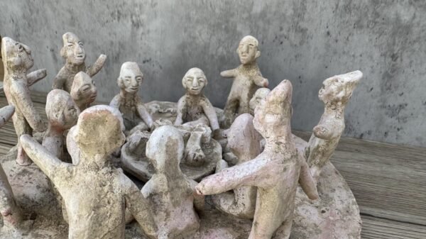 Circle Of Word Council Sculpture Home Decor Prehispanic Vintage Rustic Clay  Antique Ancrestral Figurines Interior Exterior - Image 6
