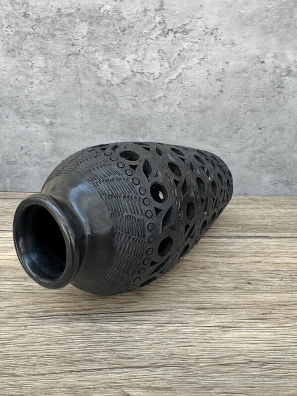 Flower Vase Of Black Clay Authentic From Oaxaca Mexico, Handmade And Elegant Lamp For Interior Home Design Decor Centerpiece Jarron Barro - Image 5