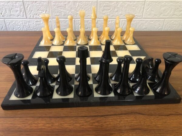LARGE Chess set 13.77” x 13.77”, Marble Chess set in black and honey, Stone Chess Set, Chess set handmade, Italian design - Image 3