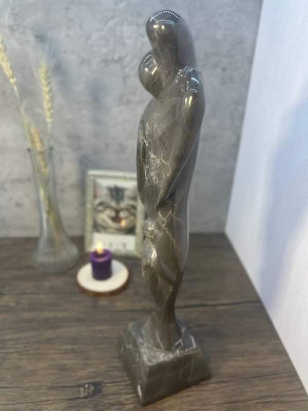 Couple sculpture, Woman sculpture, Family statue, Family figure, Gemstone family, Family sculpture, Crystal family - Image 4