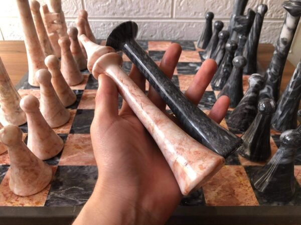 XL LARGE Chess set 16.53” x 16.53”, Marble Chess set in gray and pink, Stone Chess Set, Chess set handmade, Italian design - Image 3