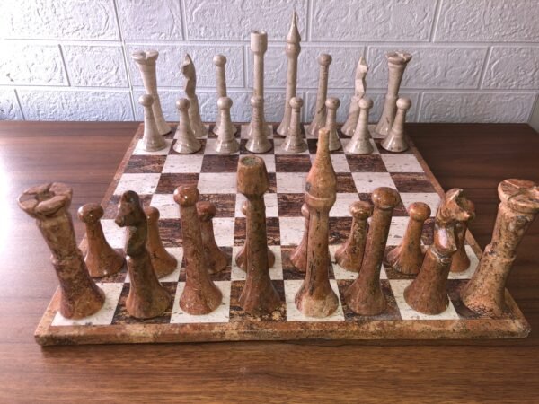XL LARGE Chess set 16.53” x 16.53”, Marble Chess set in orange and beige, Stone Chess Set, Chess set handmade, Italian design - Image 3