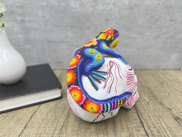 Iguana Human skull Huichol Sculpture Of Mexican Folk Art, Skull head  Wixarika As A Mexican Decorative Figure , Made Of Wood And Beads - Image 3