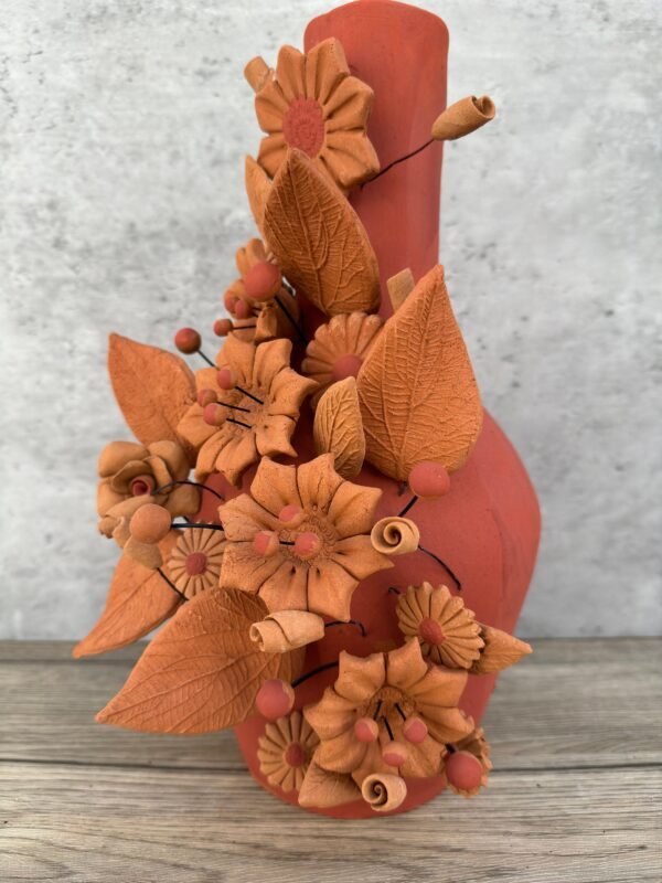 Handcrafted Oaxacan Clay Vase with Pastillaje Or Filigrana - Natural Clay Mexican Artistry, Decorative Home Accent, Unique Artisanal Piece - Image 3
