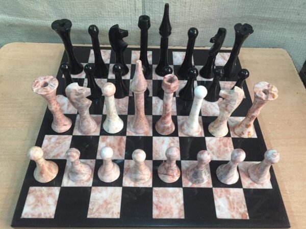 LARGE Chess set 13.77” x 13.77”, Marble Chess set in black and pink, Stone Chess Set, Chess set handmade, Italian design - Image 3