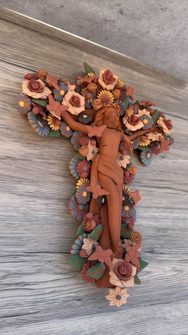 Jesús Cristo Crucificó Metepec Estado de Mex Clay Handcrafted Crucifix Artisan Jesus Christ Wall Decor Religious Ornament Hanging Sculpture - Image 4
