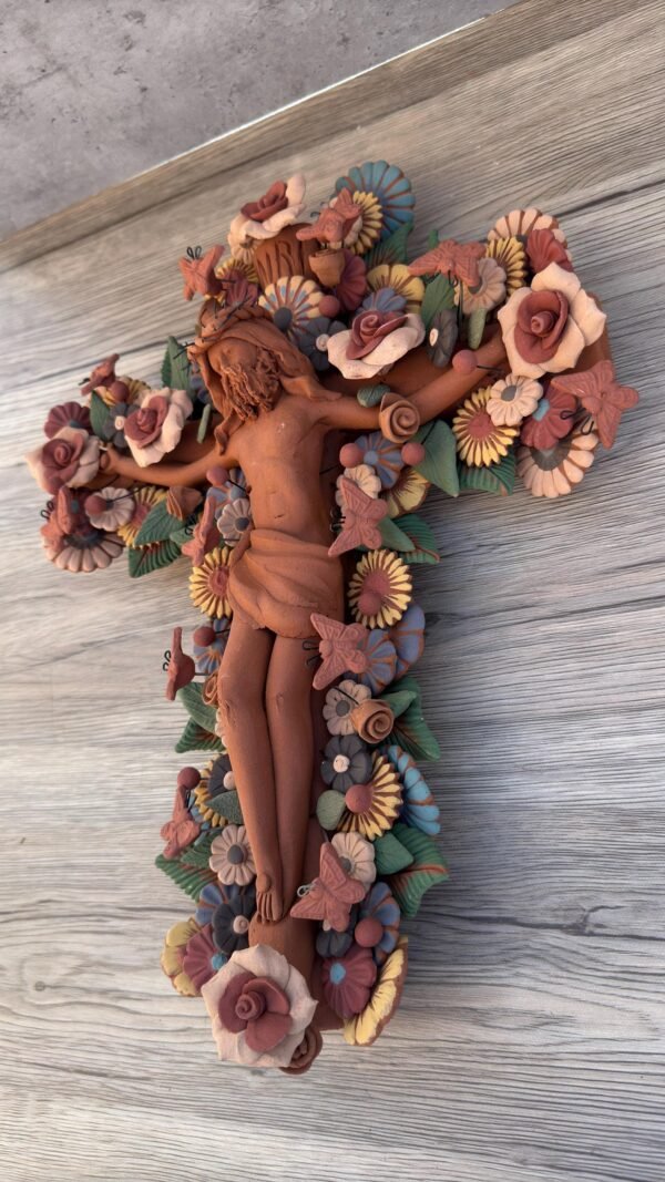 Jesús Cristo Crucificó Metepec Estado de Mex Clay Handcrafted Crucifix Artisan Jesus Christ Wall Decor Religious Ornament Hanging Sculpture - Image 3