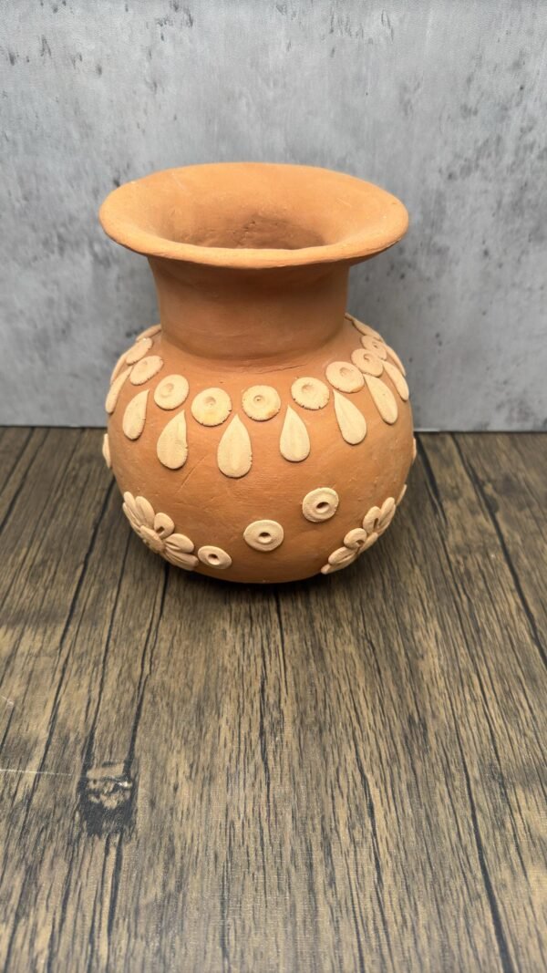 Embroidered Clay Vase From Oaxaca México Home Decor Handcrafted Jarron Barro Bordado Oaxaca Handmade Unique Designs From Artisans - Image 3