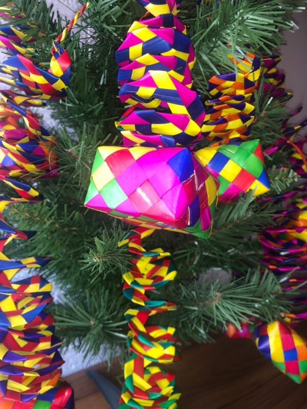 6 Christmas ornaments, Mexican ornaments, Mexican christmas, Made of palm leaves, Ideal for the Christmas tree, inspired by Mexican art - Image 2