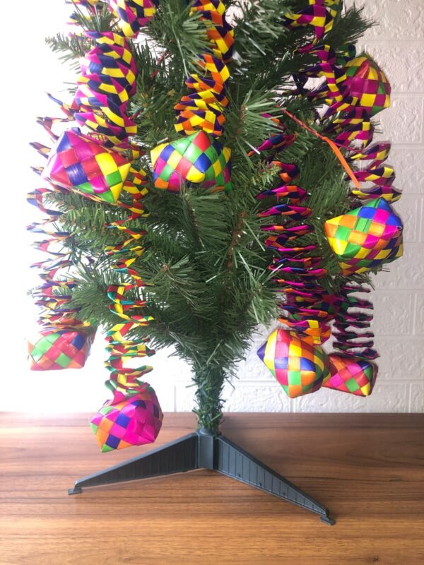 6 Christmas ornaments, Mexican ornaments, Mexican christmas, Made of palm leaves, Ideal for the Christmas tree, inspired by Mexican art