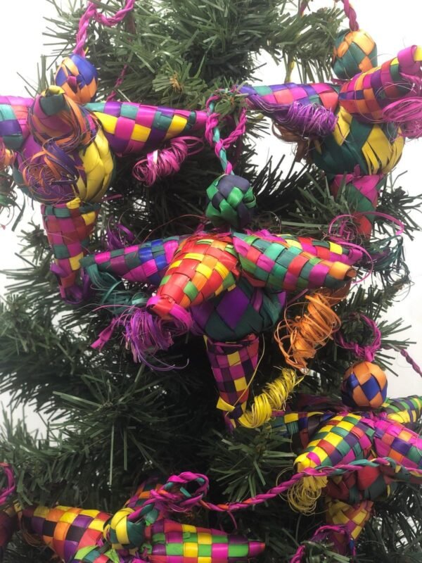 6 Christmas ornaments, Mexican ornaments, Mexican christmas, Made of palm leaves, Ideal for the Christmas tree, inspired by Mexican art