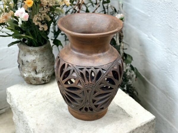 Flower Vase Of Brown Clay Authentic From Oaxaca Mexico, Handmade And Elegant Lamp For Interior Home Design Decor Centerpiece Jarron Barro