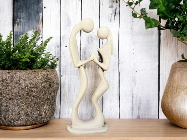 Resin Sculpture of Entwined Lovers - Handcrafted Eternal Embrace Art, Transparent Modern Home Decor, Romantic Centerpiece, Artistic
