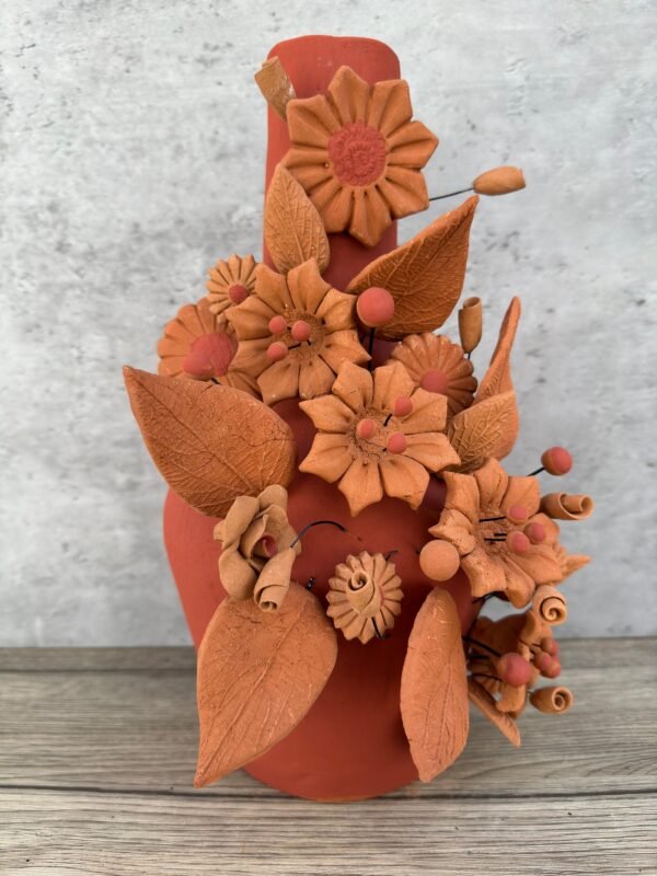 Handcrafted Oaxacan Clay Vase with Pastillaje Or Filigrana - Natural Clay Mexican Artistry, Decorative Home Accent, Unique Artisanal Piece - Image 2