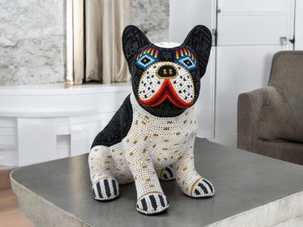 Dog Bulldog Statue Huichol Sculpture Of Mexican Folk Art, Pet Wixarika As A Mexican Decorative Figure, Made Of Resin And Beads