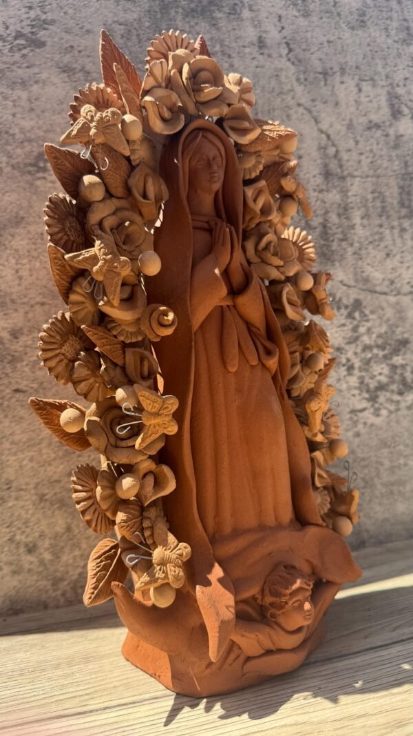 Virgin Mary Handmade Clay Piece, Virgen de Guadalupe  Mexican Decoration, Mary Virgin Sculpture, Metepec Estado de México Virgencita - Image 2