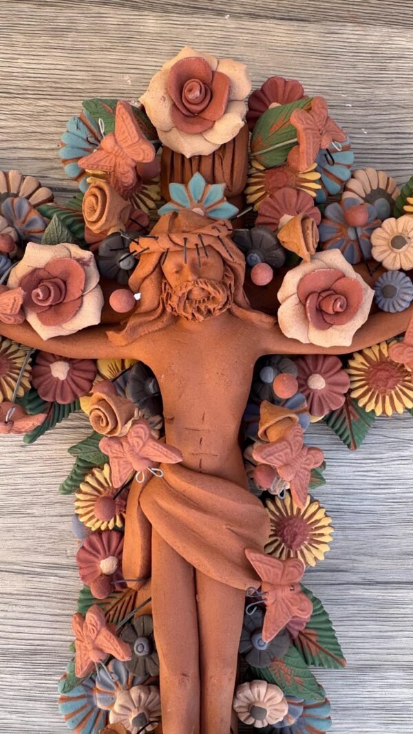 Jesús Cristo Crucificó Metepec Estado de Mex Clay Handcrafted Crucifix Artisan Jesus Christ Wall Decor Religious Ornament Hanging Sculpture - Image 2