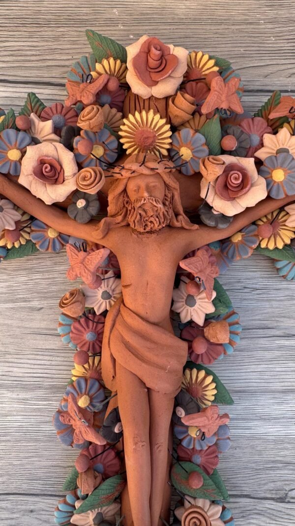 Jesús Cristo Crucificó Metepec Estado de Mex Clay Handcrafted Crucifix Artisan Jesus Christ Wall Decor Religious Ornament Hanging Sculpture - Image 2