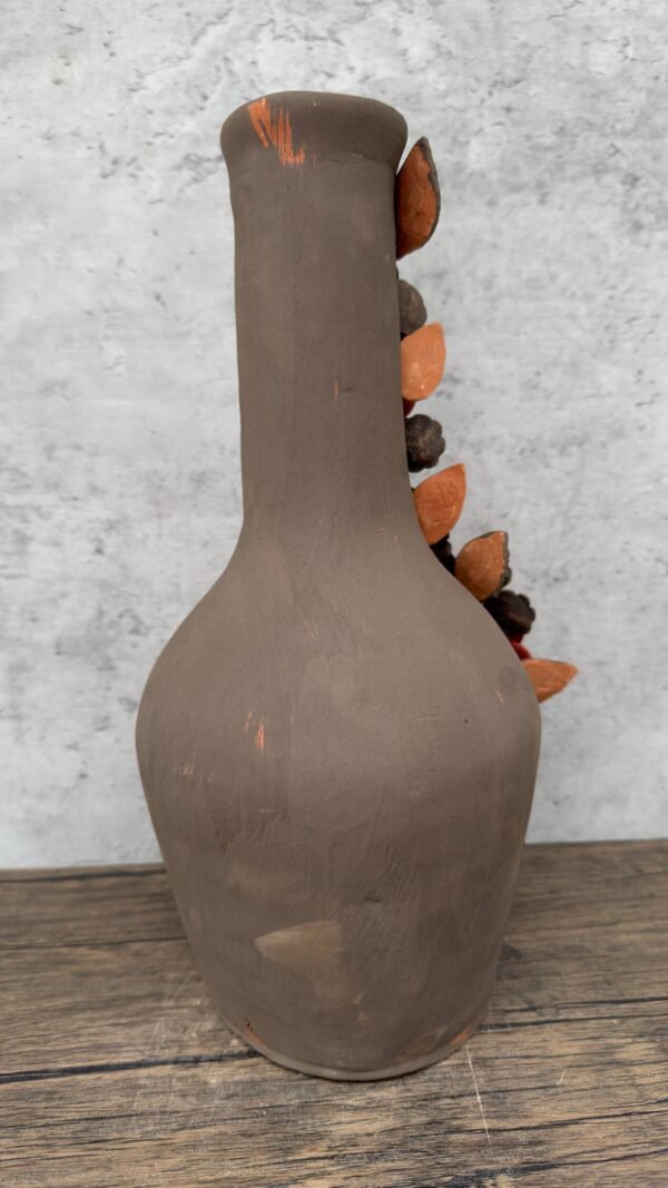 Handcrafted Virgin Oaxacan Clay Vase with Pastillaje Or Filigrana - Natural Clay Mexican Artistry, Decorative Home Accent, Unique Artisanal - Image 5