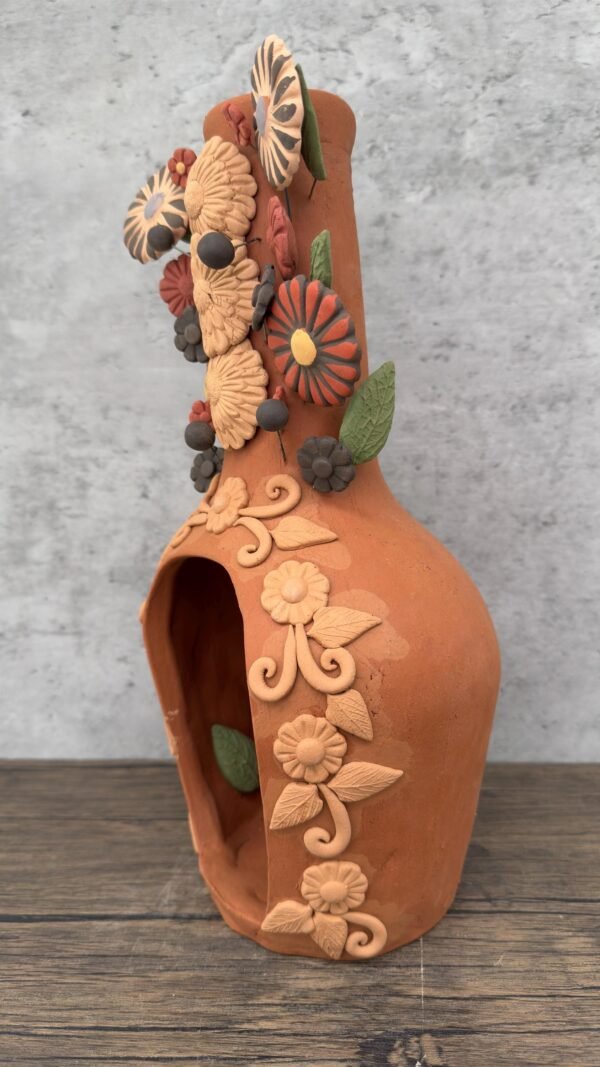 Mini Chimney Handcrafted Oaxacan  With Pastillaje Or Filigrana - Natural Clay Mexican Artistry, Decorative Home Accent, Unique Artisanal - Image 3