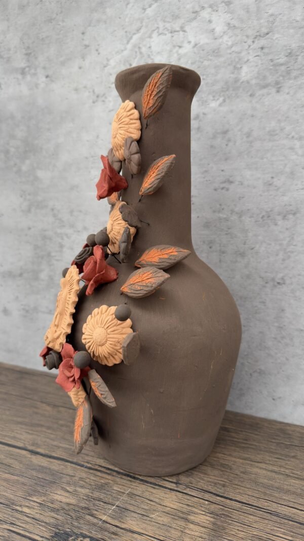 Handcrafted Virgin Oaxacan Clay Vase with Pastillaje Or Filigrana - Natural Clay Mexican Artistry, Decorative Home Accent, Unique Artisanal - Image 4