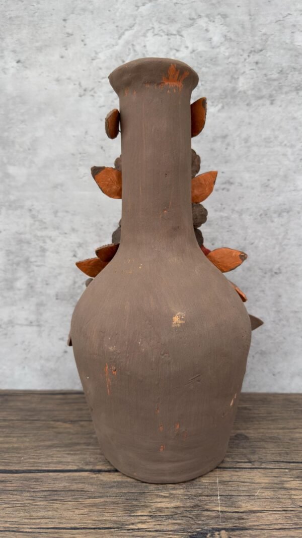 Handcrafted Virgin Oaxacan Clay Vase with Pastillaje Or Filigrana - Natural Clay Mexican Artistry, Decorative Home Accent, Unique Artisanal - Image 5