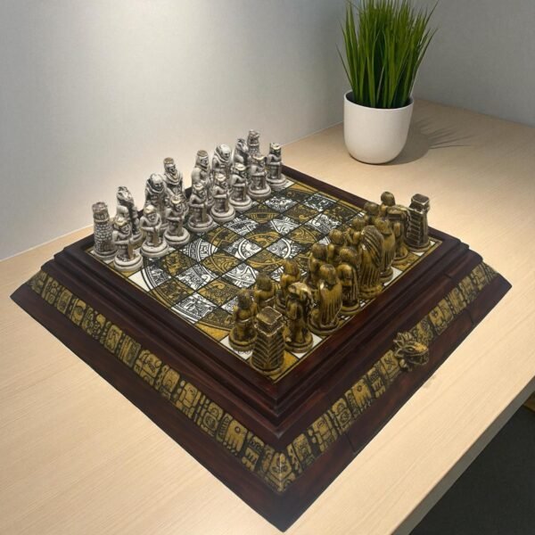 Chess set, Resin Chess set in green and white, Mexican chess, Chess set handmade, Soviet chess set, Wooden chess - Image 3