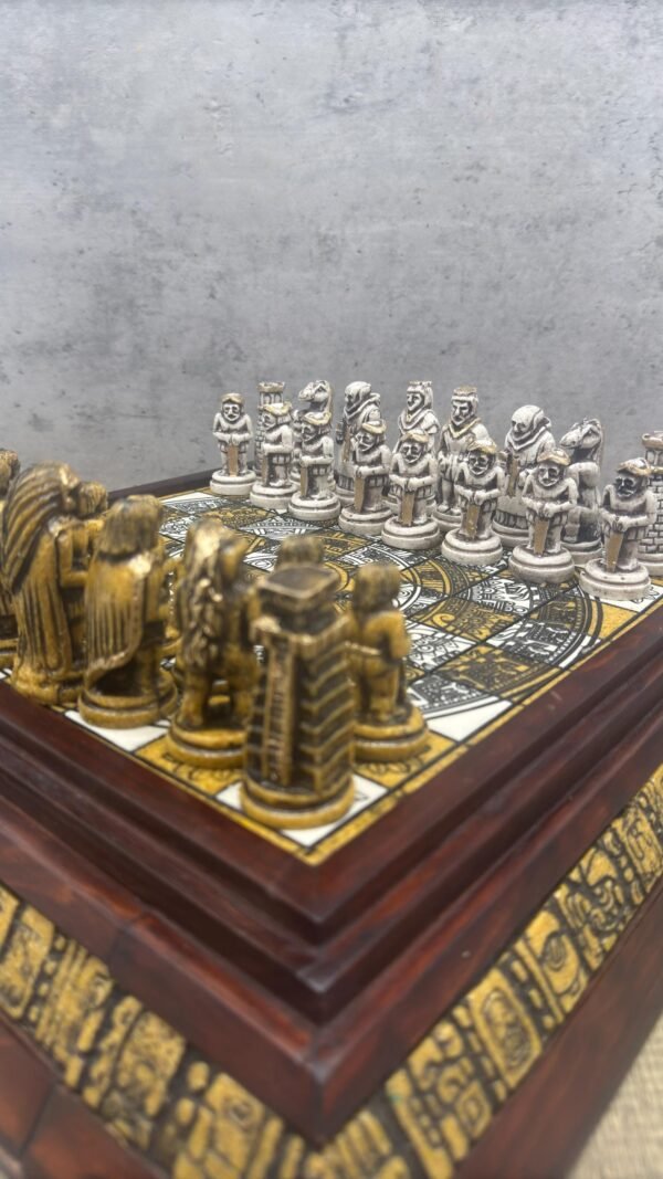 Chess set, Resin Chess set in green and white, Mexican chess, Chess set handmade, Soviet chess set, Wooden chess - Image 7