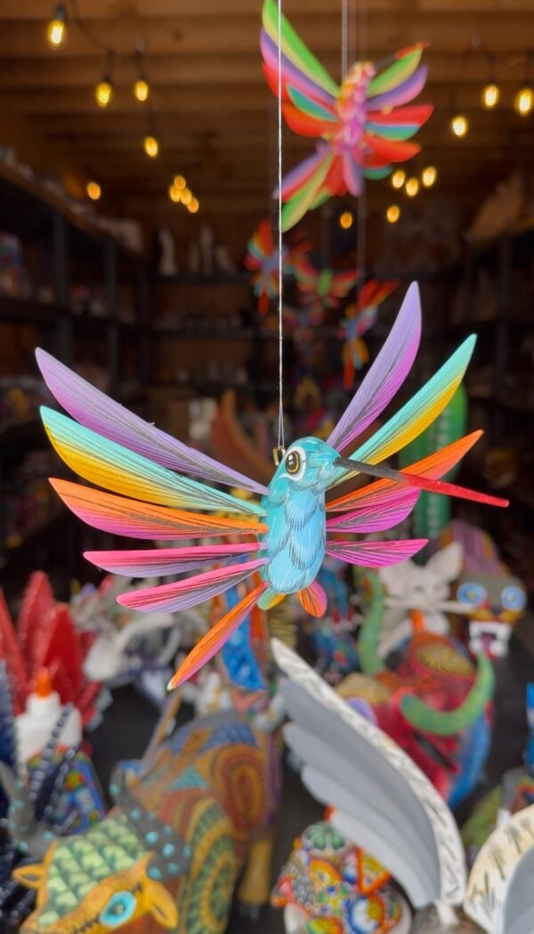 Hummingbird Statue Mexican Folk Art Alebrije Sculpture, Wooden  Decoration Figure, Made Of Wood And Carved By Hand