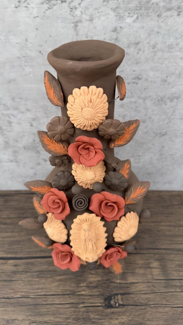 Handcrafted Virgin Oaxacan Clay Vase with Pastillaje Or Filigrana - Natural Clay Mexican Artistry, Decorative Home Accent, Unique Artisanal - Image 2