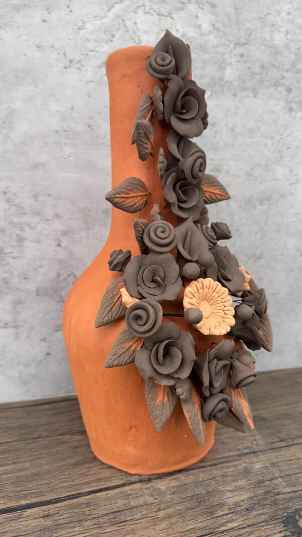 Handcrafted Oaxacan Clay Vase with Pastillaje Or Filigrana - Natural Clay Mexican Artistry, Decorative Home Accent, Unique Artisanal Piece - Image 2