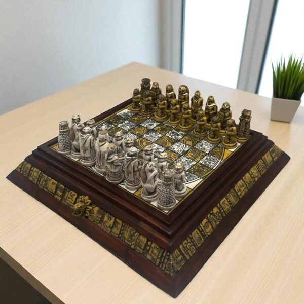 Chess set, Resin Chess set in green and white, Mexican chess, Chess set handmade, Soviet chess set, Wooden chess - Image 2