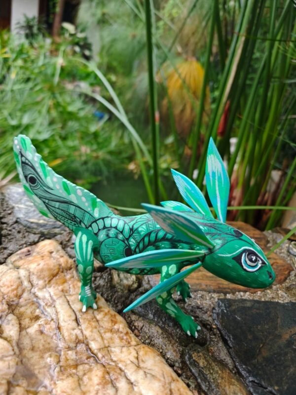 Axolotl Sculpture Mexican Folk Art Alebrije Figurine,Ajolote Wooden As Mexican Decoration Statue, Made Of Wood And Carved By Hand Ajolotito