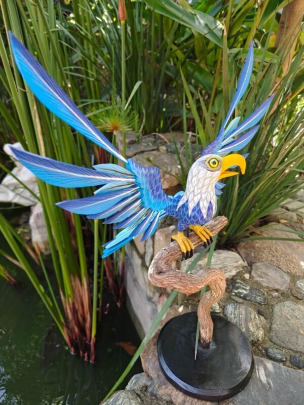 Eagle Bird Statue Mexican Art Alebrije Sculpture, Wooden Aguila  Decoration Figure, Made Of Wood And Carved By Hand ASK FOR CUSTOMIZE